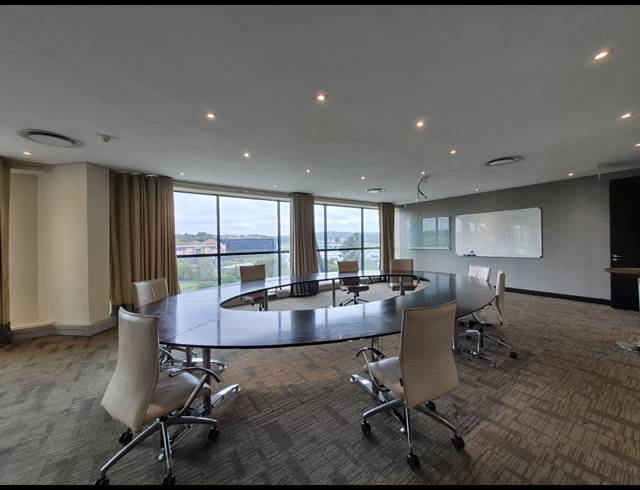 98M² OFFICE TO LET IN SUNNINGHILL